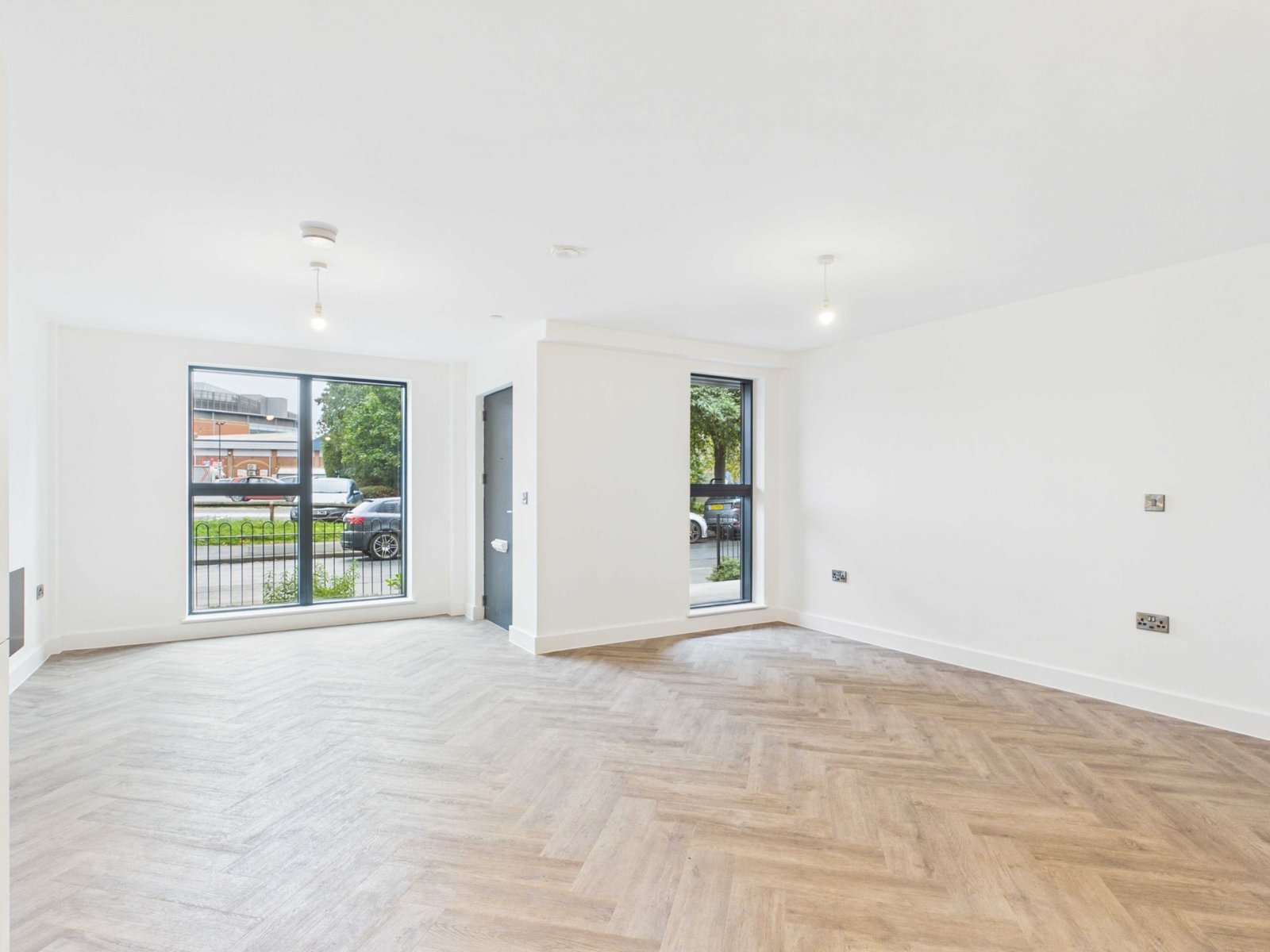 Lombe House – Studio Apartment